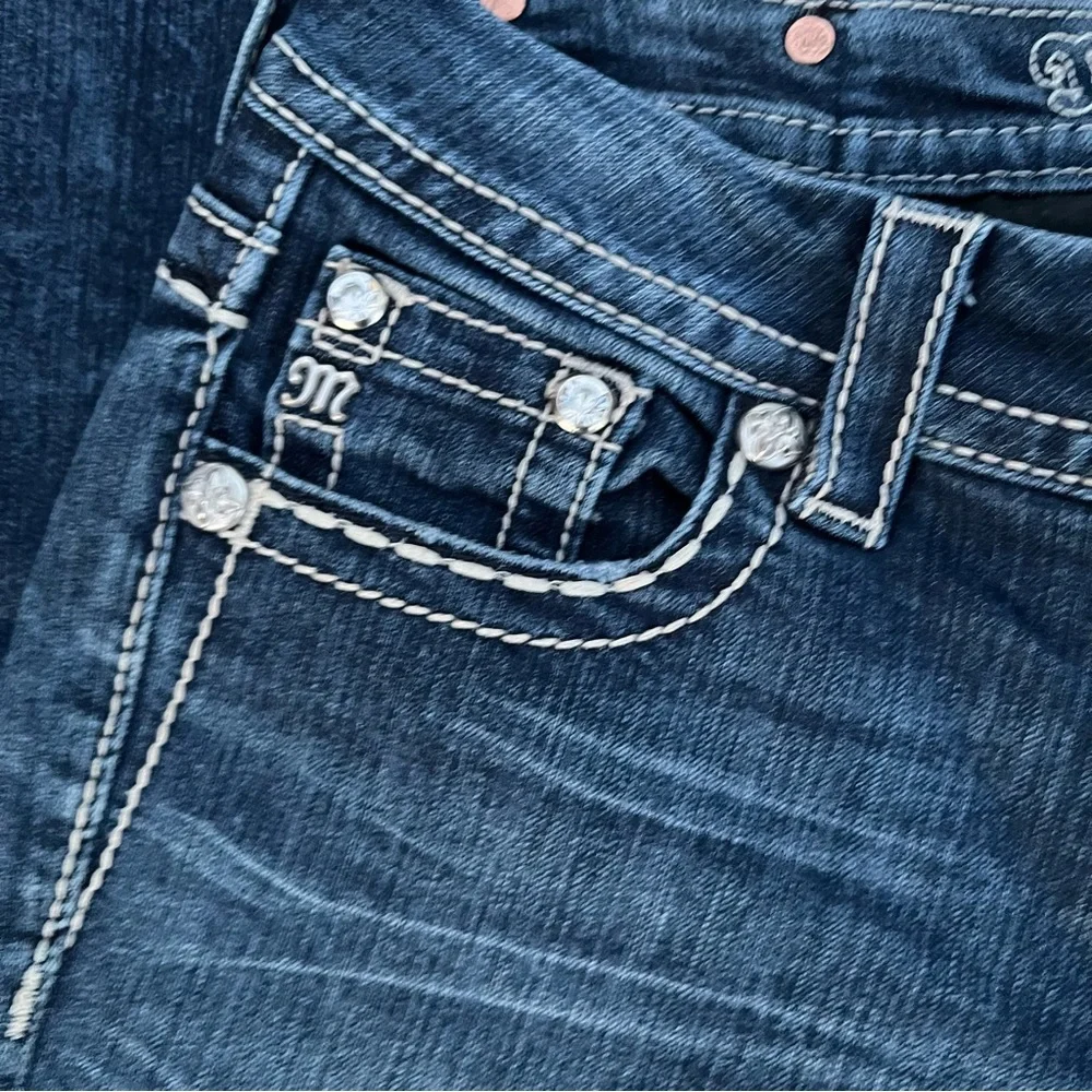 Miss Me Embellished Jeans with Rhinestone Details - Picture 8 of 13